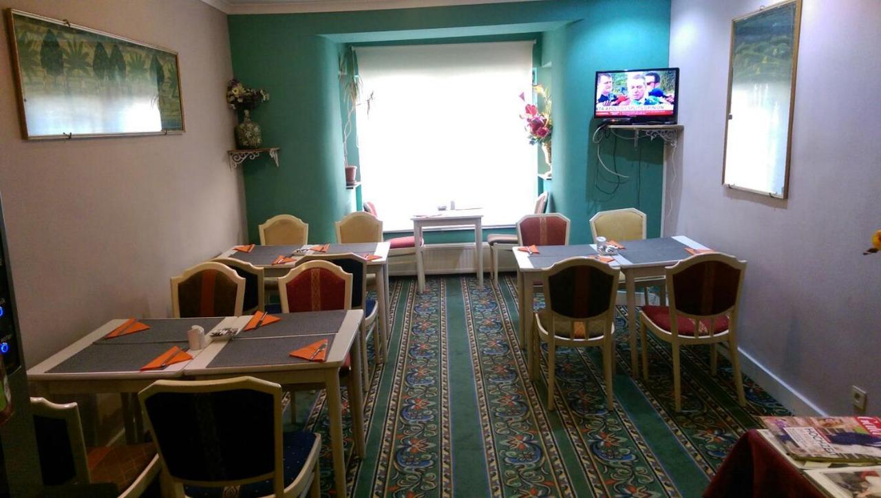 Hotel L'Auberge Du Souverain Auderghem Dış mekan fotoğraf