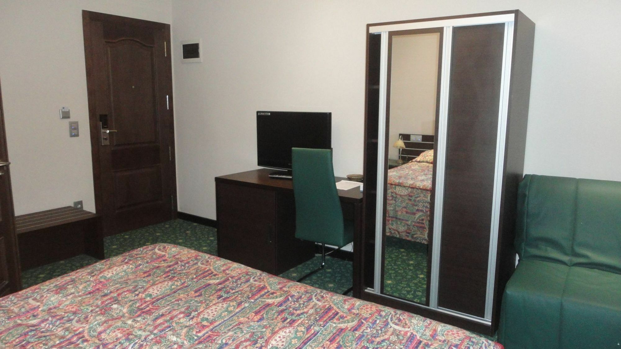 Hotel L'Auberge Du Souverain Auderghem Dış mekan fotoğraf
