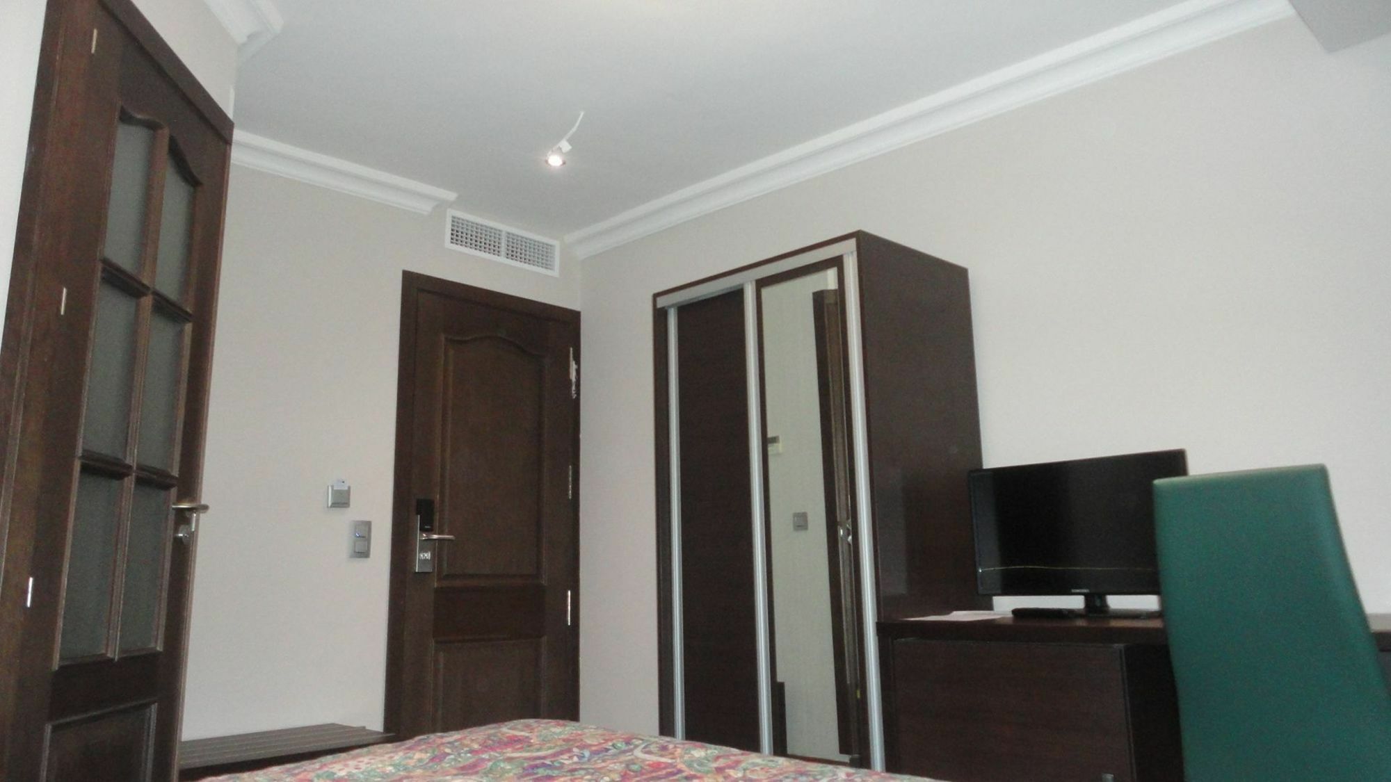 Hotel L'Auberge Du Souverain Auderghem Dış mekan fotoğraf