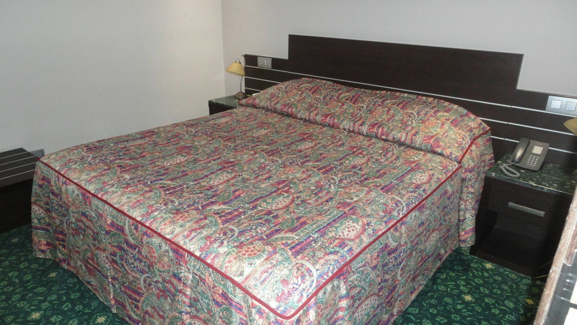 Hotel L'Auberge Du Souverain Auderghem Dış mekan fotoğraf